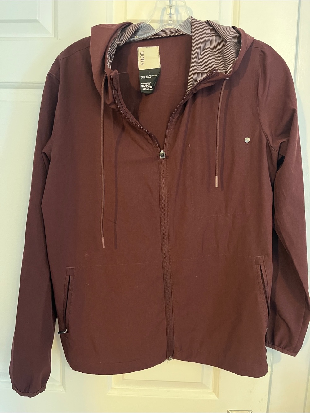 Vuori Women's Hooded Burgundy Jacket